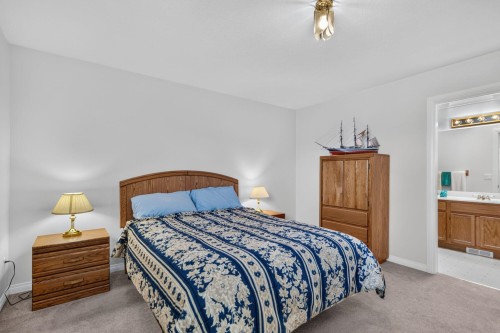 8-820 Kiwanis Way, Gibsons, BC 