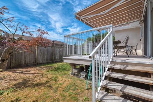 8-820 Kiwanis Way, Gibsons, BC 