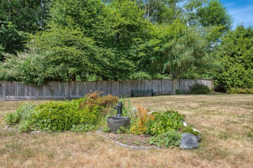 8-820 Kiwanis Way, Gibsons, BC 
