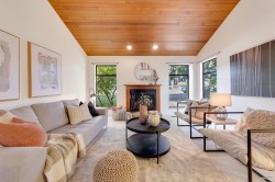 5118 Victory Street Burnaby, BC V5J 1S6