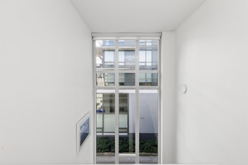 156 1St Avenue W, Vancouver, BC 