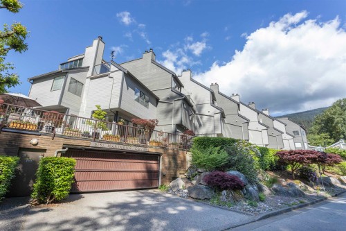 2-2151 Banbury Road, North Vancouver, BC 