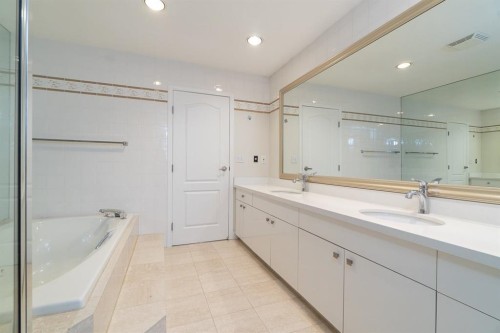 2688 19Th Avenue W, Vancouver, BC 