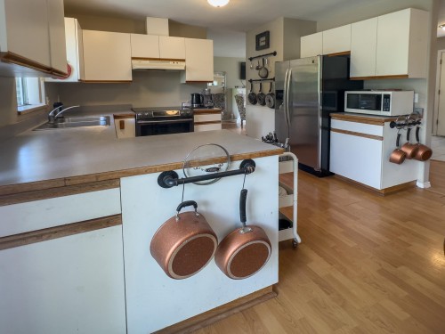 5461 Carnaby Place, Sechelt, BC 