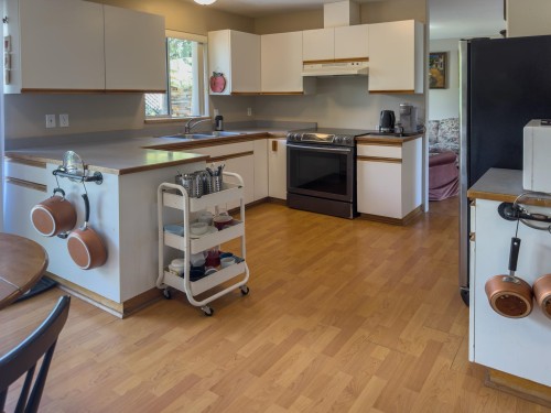 5461 Carnaby Place, Sechelt, BC 