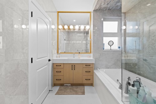 7662 French Street, Vancouver, BC 