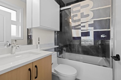 7662 French Street, Vancouver, BC 