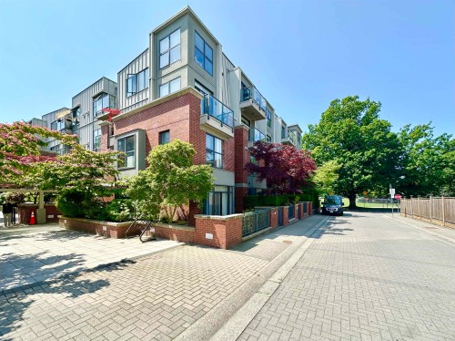 2688 Vine, Vancouver, BC 