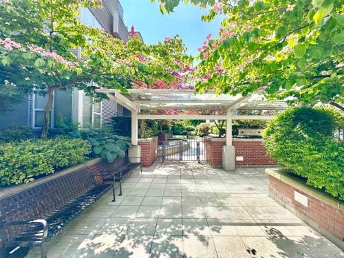 2688 Vine, Vancouver, BC 