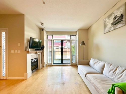 2688 Vine, Vancouver, BC 