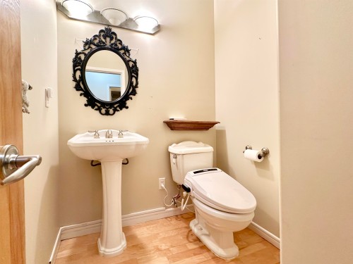 2688 Vine, Vancouver, BC 