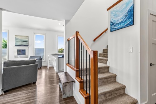 5631 Page Road, Sechelt, BC 