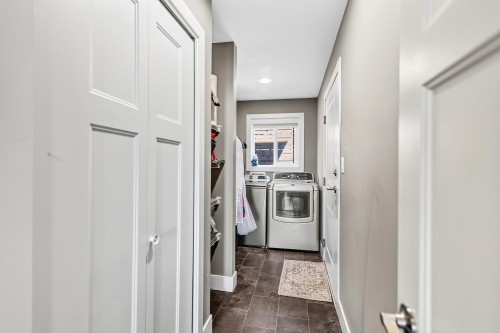 5631 Page Road, Sechelt, BC 