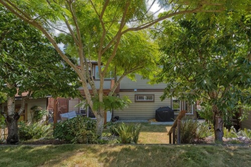 5631 Page Road, Sechelt, BC 
