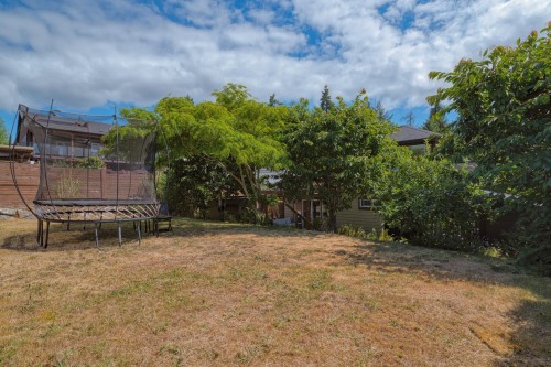 5631 Page Road, Sechelt, BC 