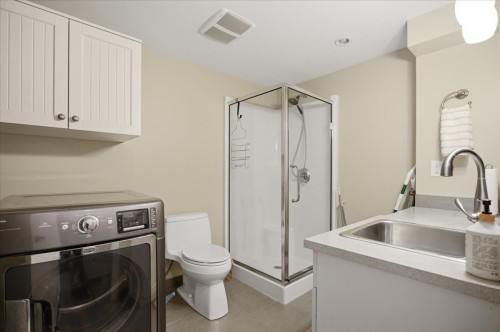 2206 Pinecrest Avenue, Coquitlam, BC 
