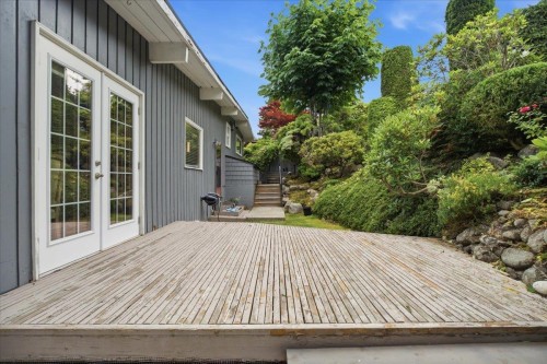 2206 Pinecrest Avenue, Coquitlam, BC 