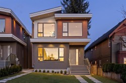 Basement-2644 Chesterfield Avenue North Vancouver, BC V7N 3M2