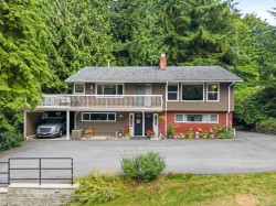 1001 Gatensbury Street Street  Coquitlam, BC V3J 5J6
