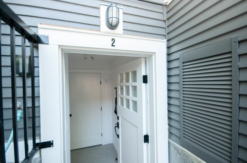 2-563 Union Street , Vancouver, BC V6A 2B7 2