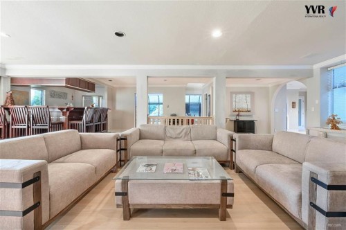 2975 Marine Drive, West Vancouver, BC 