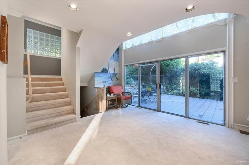2975 Marine Drive, West Vancouver, BC 