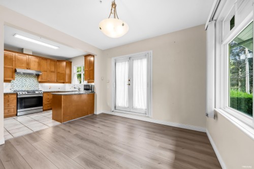 2459 39Th Avenue W, Vancouver, BC 