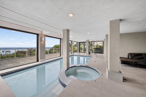1572 Chippendale Court, West Vancouver, BC 