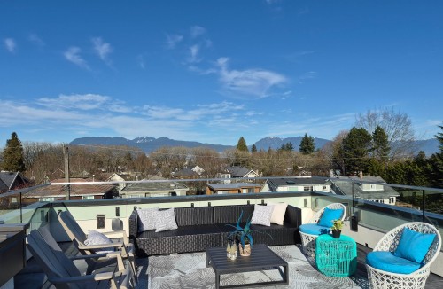 3953 21St Avenue W, Vancouver, BC 