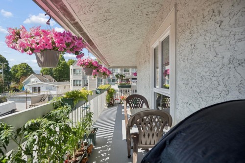 305-1545 2Nd Avenue E, Vancouver, BC 