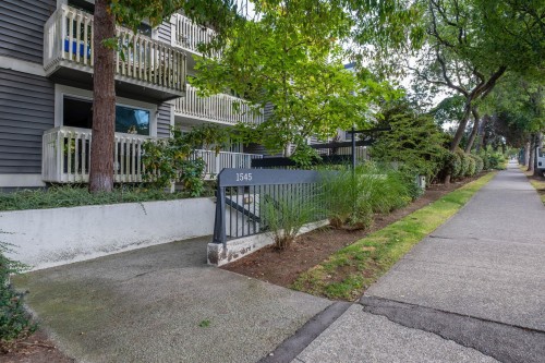 305-1545 2Nd Avenue E, Vancouver, BC 