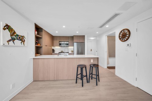 501-1471 Hunter Street, North Vancouver, BC 