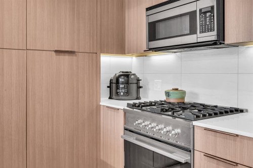 501-1471 Hunter Street, North Vancouver, BC 