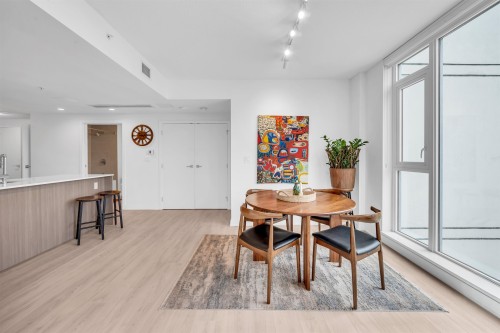 501-1471 Hunter Street, North Vancouver, BC 
