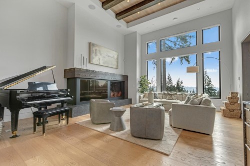 1450 Crystal Creek Drive, Anmore, BC 