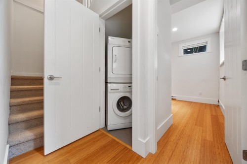 67 16Th Avenue E, Vancouver, BC 