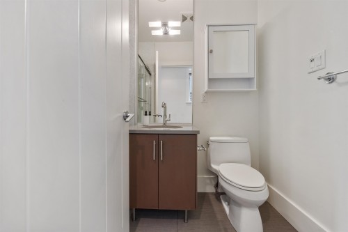 67 16Th Avenue E, Vancouver, BC 