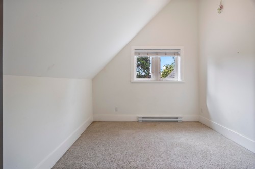 67 16Th Avenue E, Vancouver, BC 