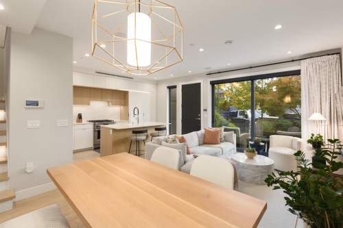 2939 15Th Avenue W, Vancouver, BC 
