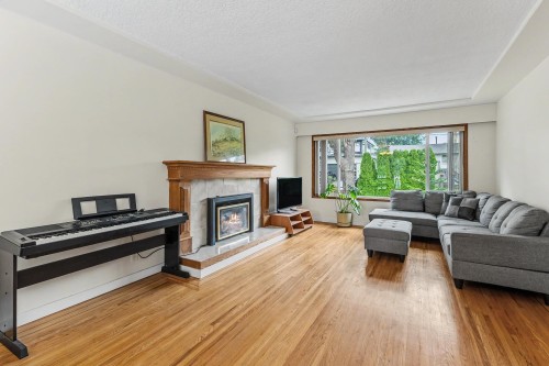 1684 Cornell Avenue, Coquitlam, BC 
