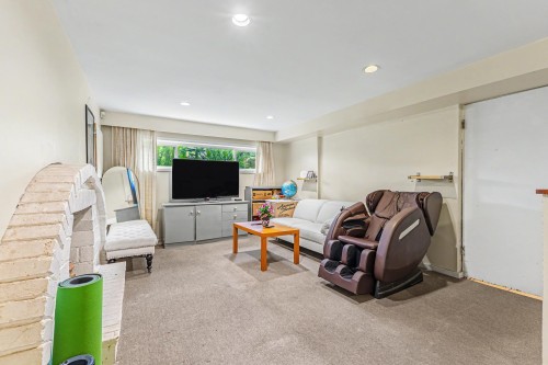 1684 Cornell Avenue, Coquitlam, BC 