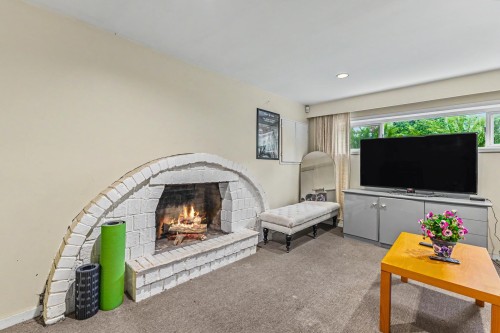 1684 Cornell Avenue, Coquitlam, BC 