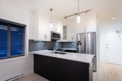302-4548 Hastings Street  Burnaby, BC V5C 2K4