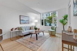 306-1500 Fern Street  North Vancouver, BC V7J 0E6
