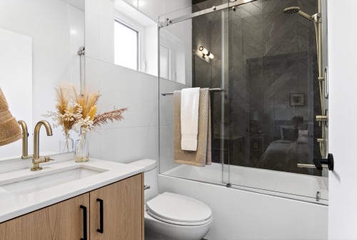 1-2741 7Th Avenue E, Vancouver, BC 