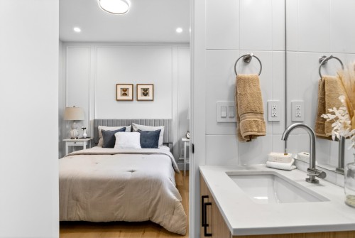 1-2741 7Th Avenue E, Vancouver, BC 