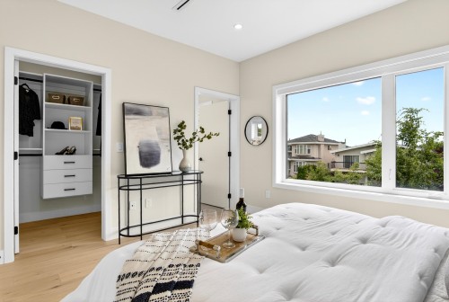 1-2741 7Th Avenue E, Vancouver, BC 