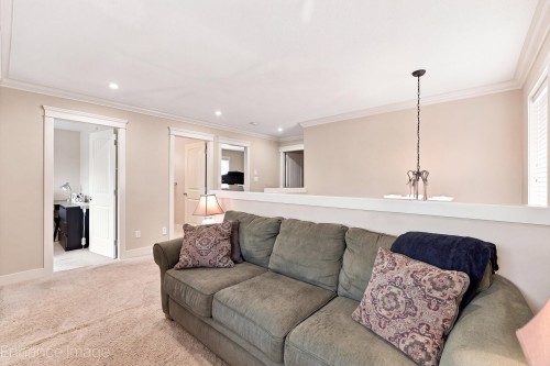24176 104 Avenue, Maple Ridge, BC 