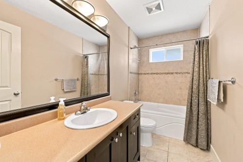 24176 104 Avenue, Maple Ridge, BC 
