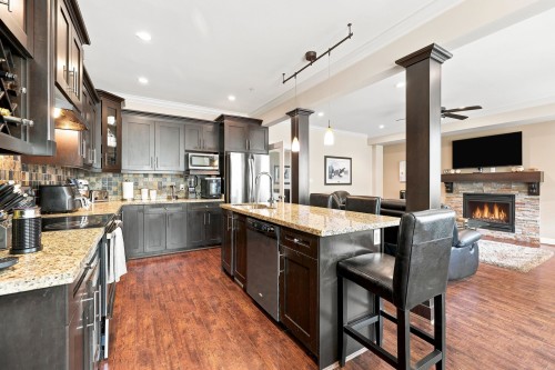 24176 104 Avenue, Maple Ridge, BC 